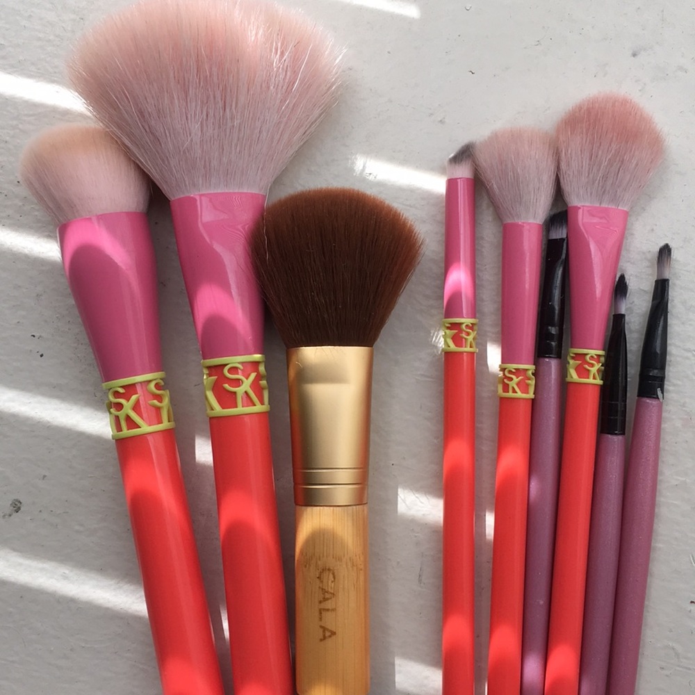 Various brush set